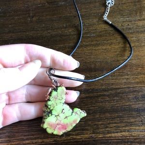 Unique Vintage Crystal Stone Necklace